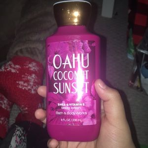 Oahu Coconut Sunset Bath & Body Works Lotion 8oz (Now 4oz)